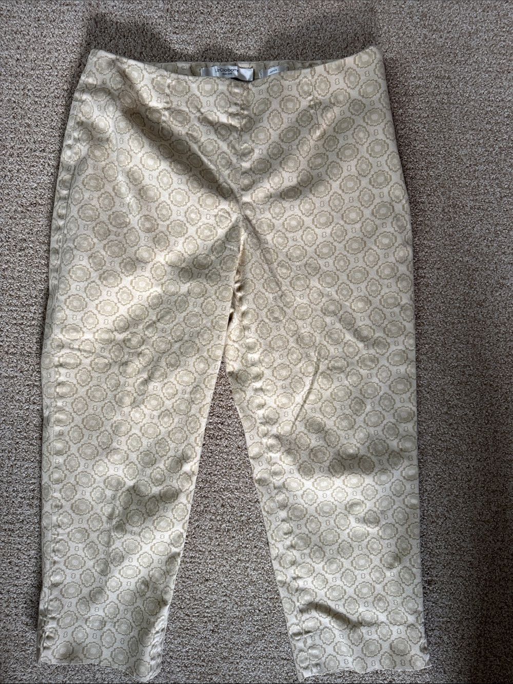 Liz Claiborne Brocade Pattern Cropped Pants